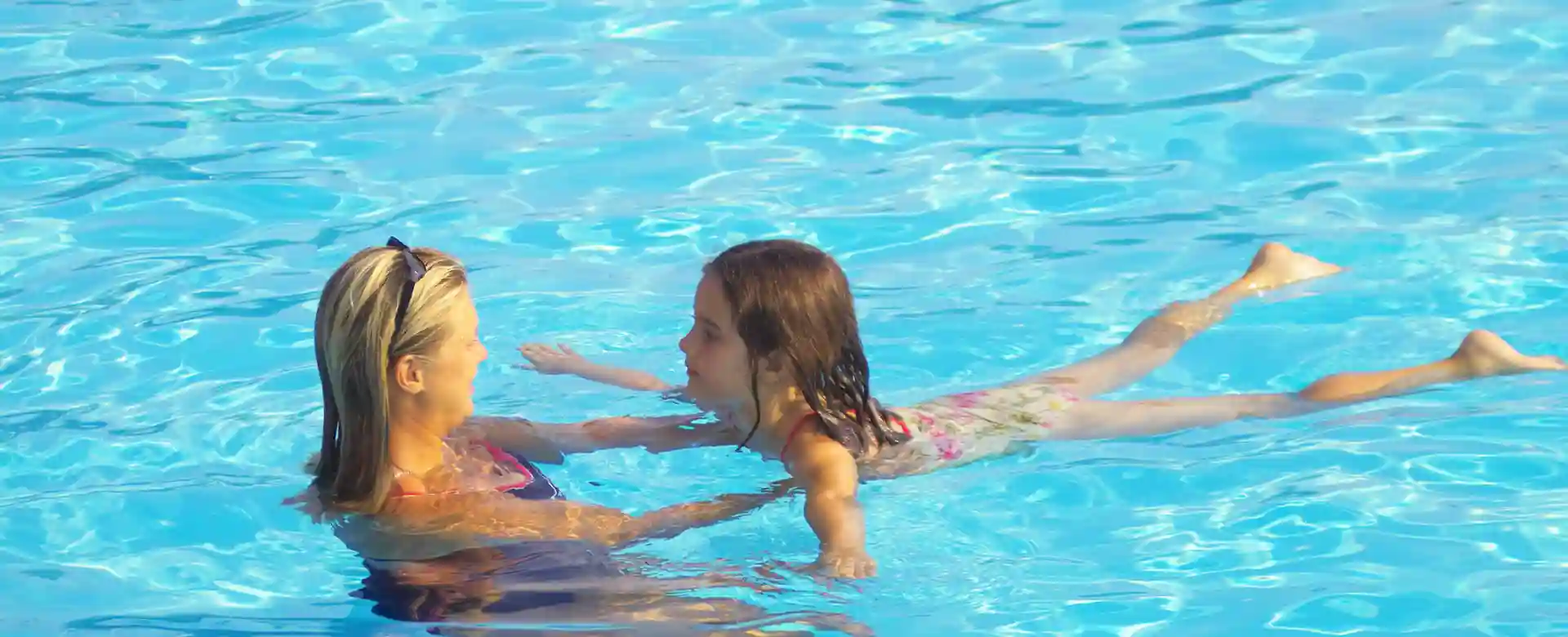 what to look for in a swimming instructor